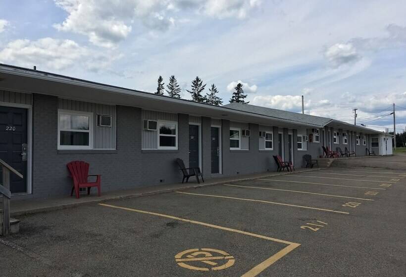 فندق Fairway Inn