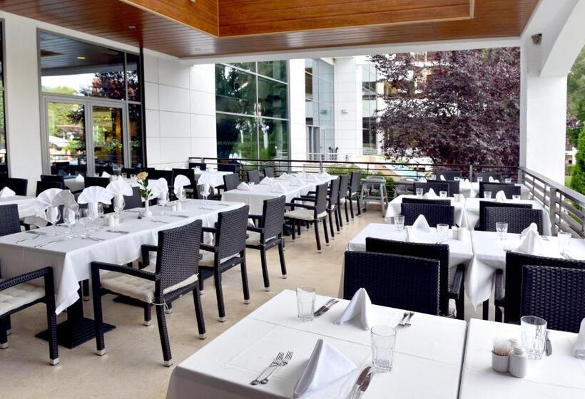 Flamingo Grand Hotel & Spa