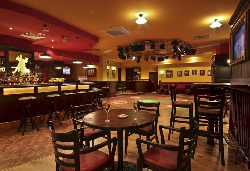 Flamingo Grand Hotel & Spa