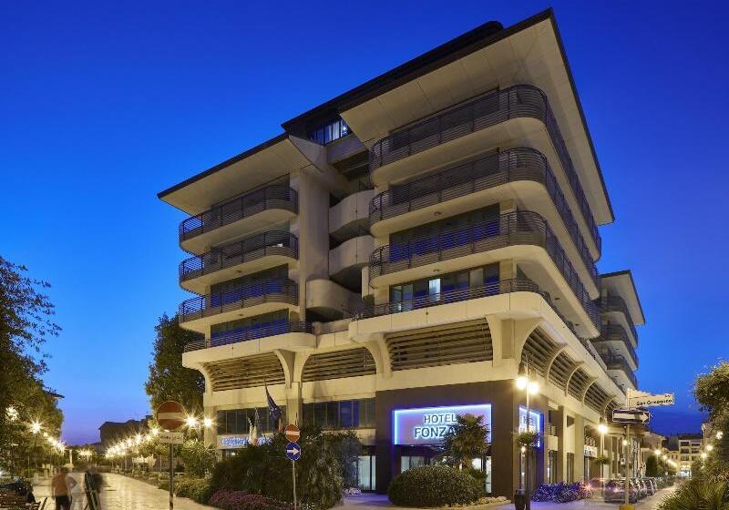 فندق Fonzari