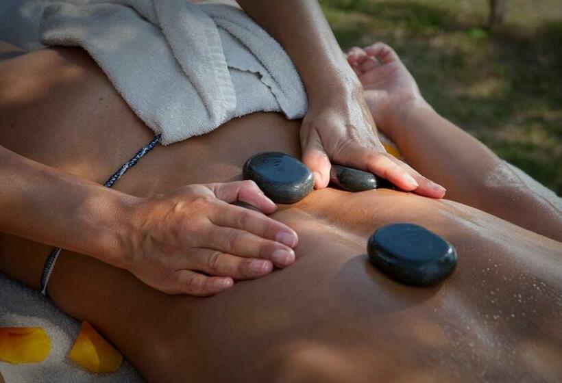 בית מלון כפרי Garden Beach