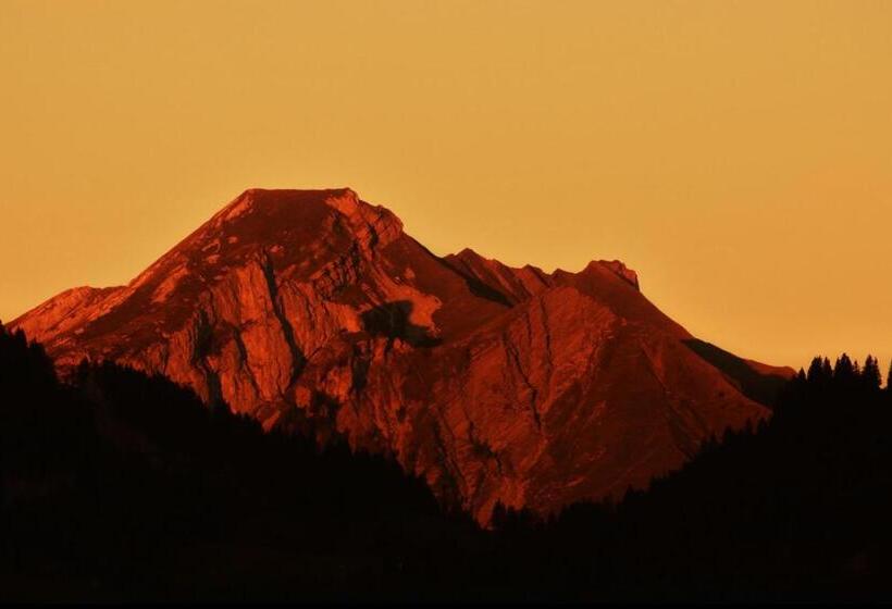 בית מלון כפרי Garni Rösslipost