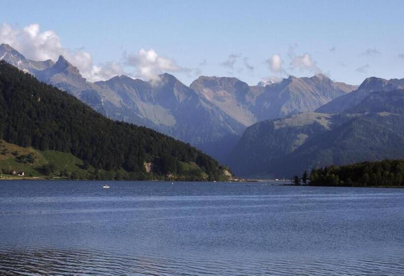 בית מלון כפרי Garni Rösslipost