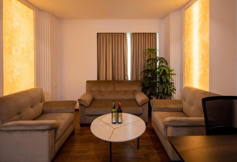 Goldfinch Hotel Bangalore