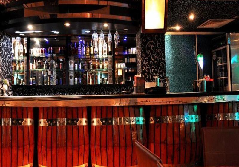 Отель Grand Nova