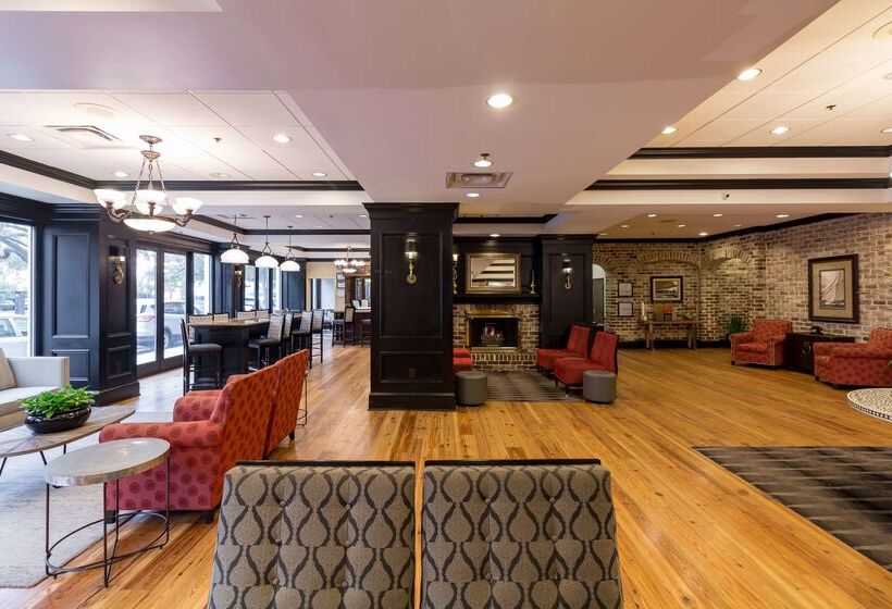 هتل Hampton Inn Savannah Historic District