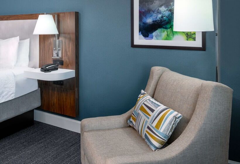 هتل Hampton Inn Savannah Historic District