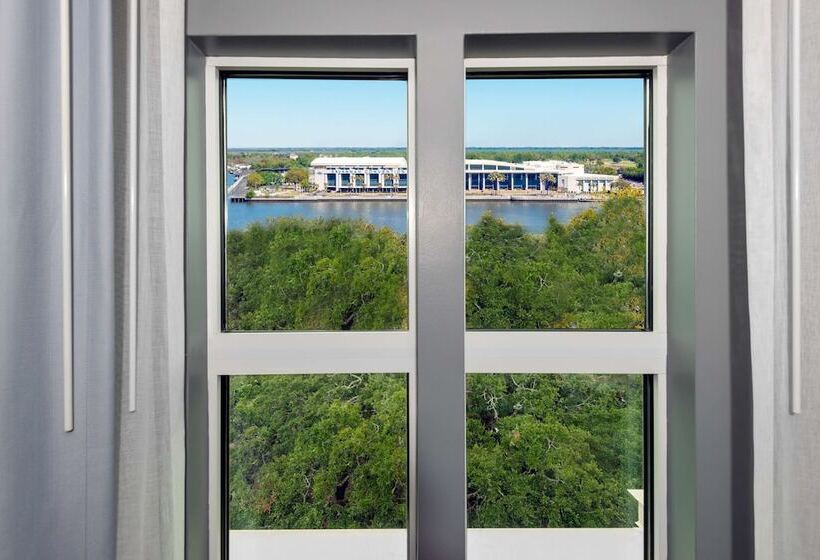 هتل Hampton Inn Savannah Historic District