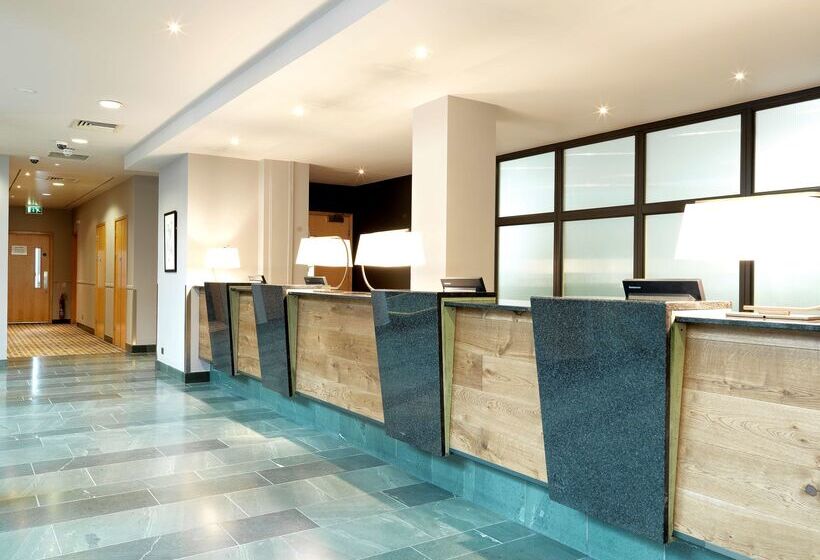 ホテル Hilton Garden Inn Birmingham Brindleyplace