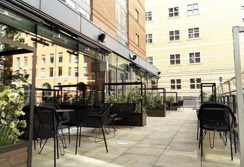 ホテル Hilton Garden Inn Birmingham Brindleyplace