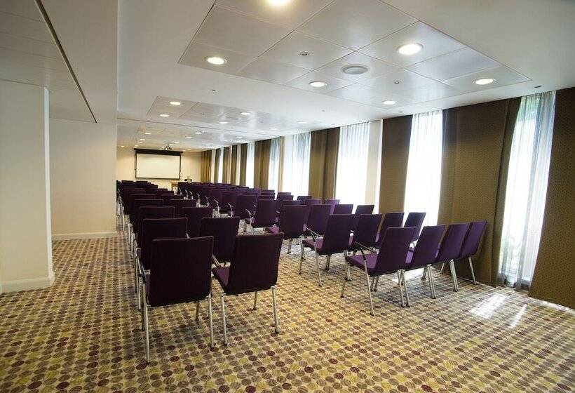 ホテル Hilton Garden Inn Birmingham Brindleyplace