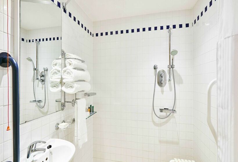 ホテル Hilton Garden Inn Birmingham Brindleyplace