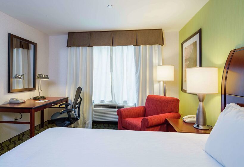 Отель Hilton Garden Inn Queens/jfk Airport
