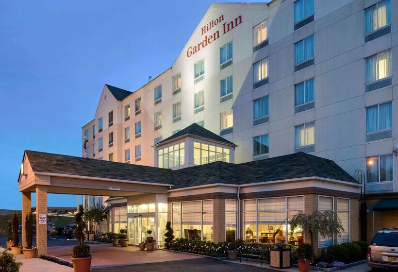Отель Hilton Garden Inn Queens/jfk Airport