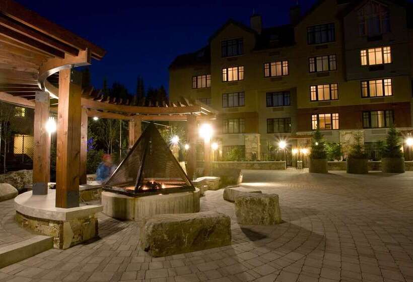 هتل Hilton Whistler Resort & Spa