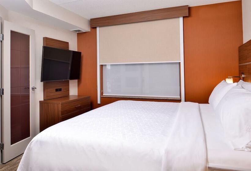فندق Holiday Inn Express & Suites Buffalo Downtown, An Ihg