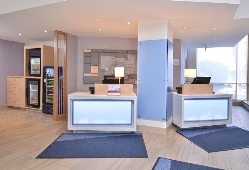 فندق Holiday Inn Express & Suites Buffalo Downtown, An Ihg