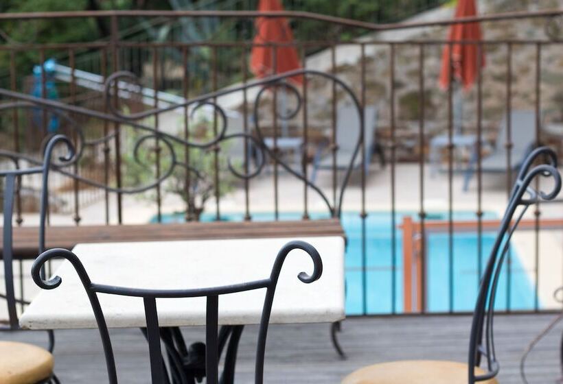 ホテル Hostellerie Du Cigalou   Teritoria