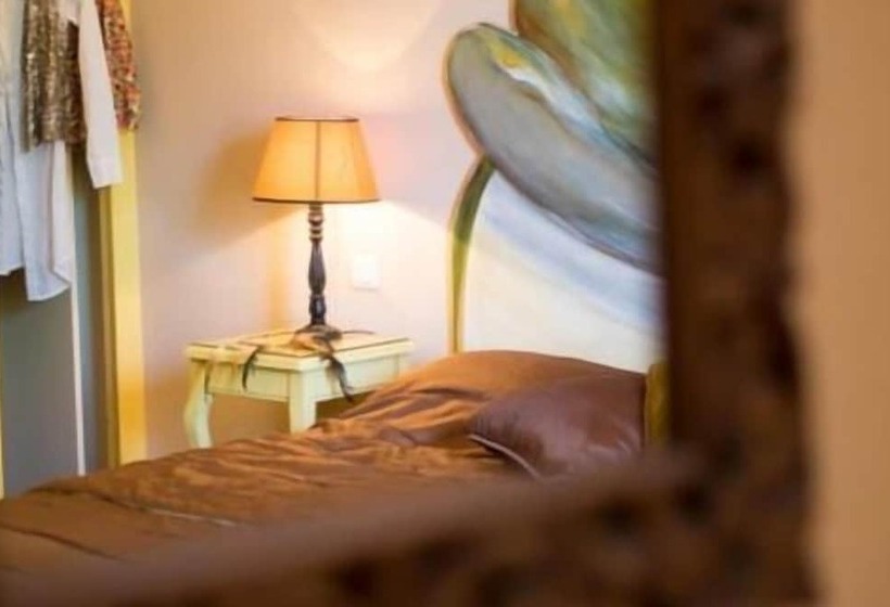 ホテル Hostellerie Du Cigalou   Teritoria