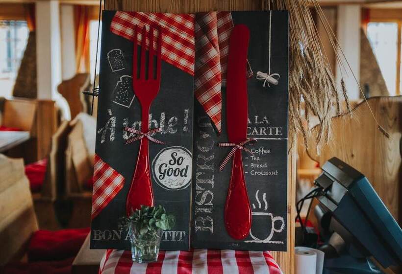 ホテル Hôtel Magrappé