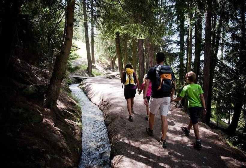 ホテル Hôtel Magrappé