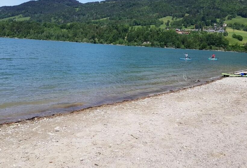 בית מלון כפרי Hôtel Restaurant Le Gruyérien