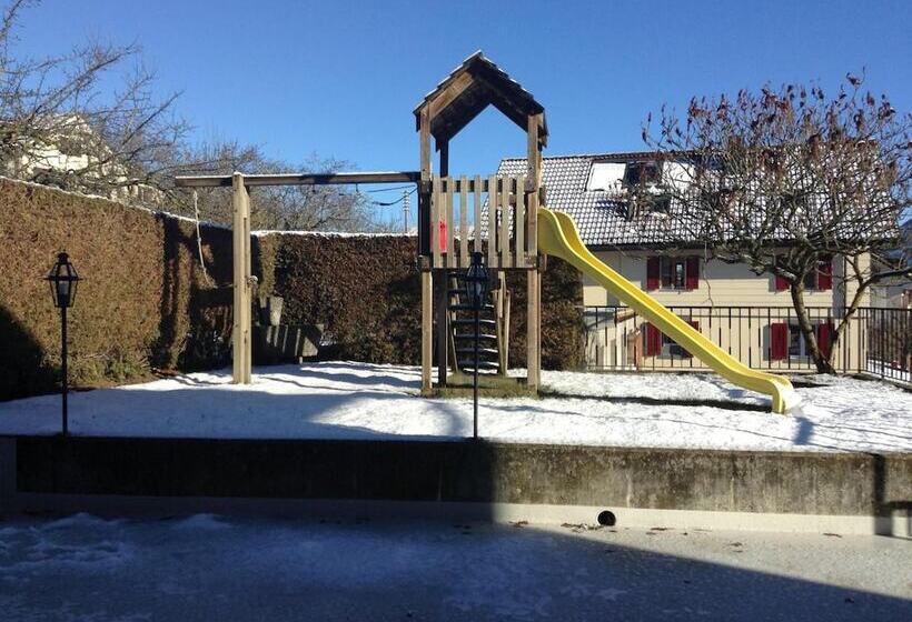 בית מלון כפרי Hôtel Restaurant Le Gruyérien