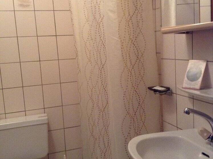 בית מלון כפרי Hôtel Restaurant Le Gruyérien