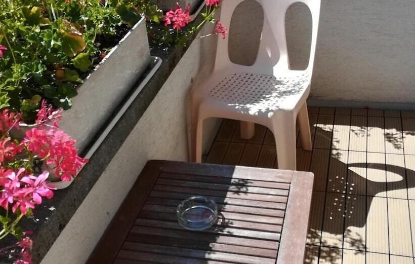 בית מלון כפרי Hôtel Restaurant Le Gruyérien