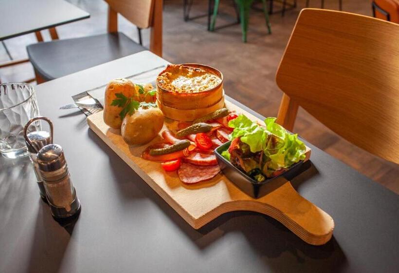 호텔 Ibis Pontarlier