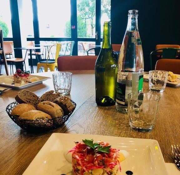 호텔 Ibis Pontarlier