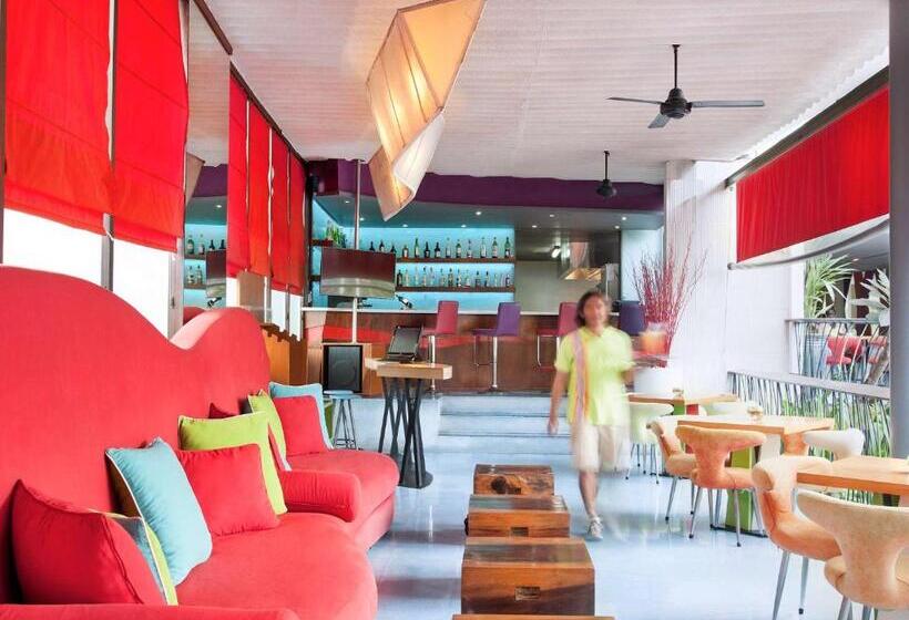 בית מלון כפרי Ibis Styles Bali Legian