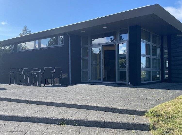 The Hill Hotel At Flúðir