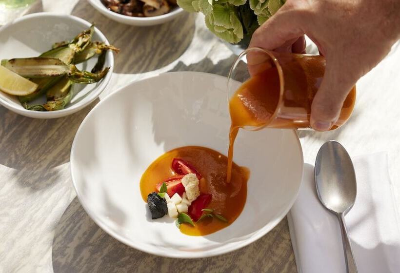 Отель Ikos Oceania