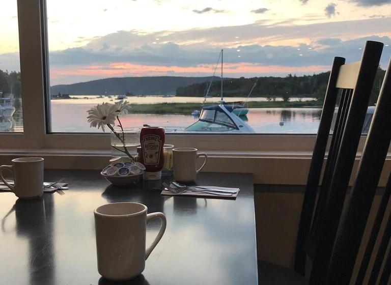 Отель Inverary Resort