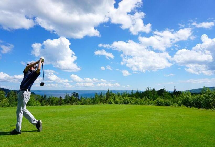 Отель Inverary Resort