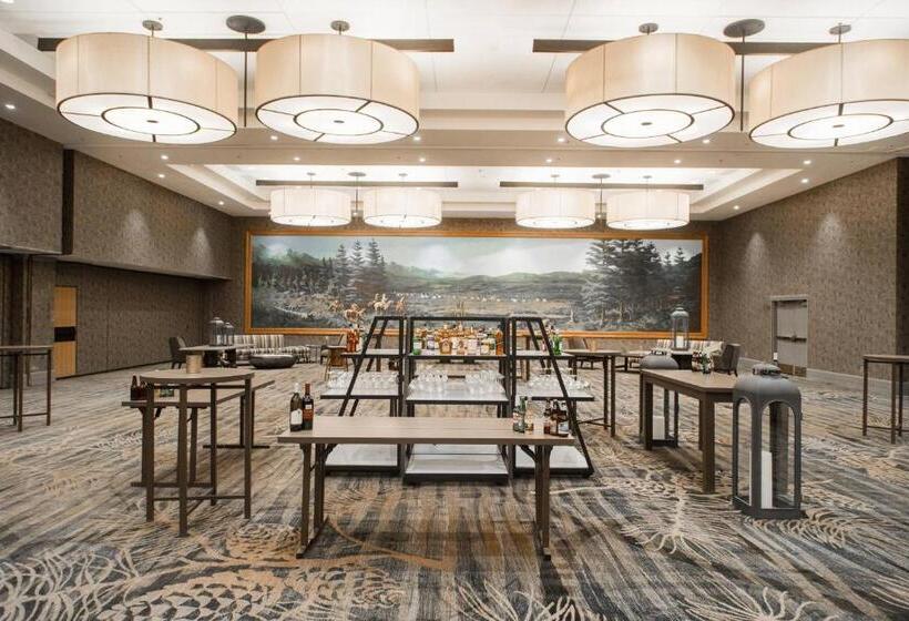 فندق Kananaskis Mountain Lodge, Autograph Collection