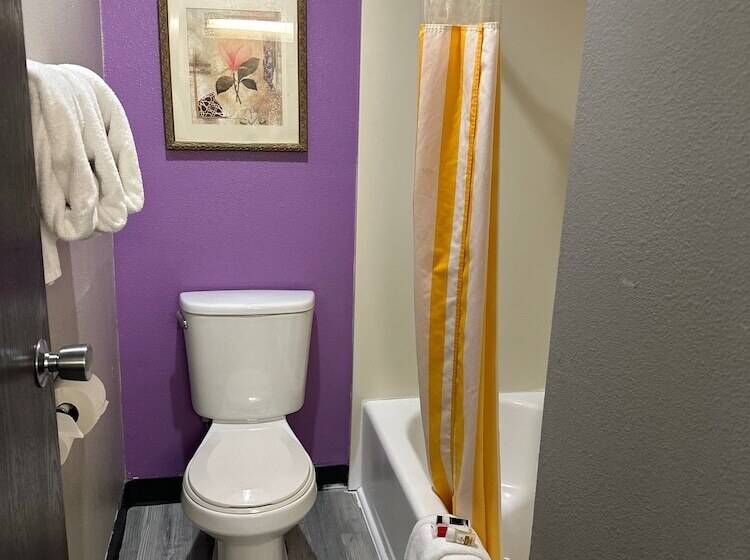 Отель La Quinta Inn By Wyndham Omaha Southwest