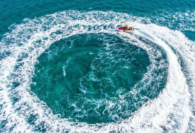 Lordos Beach Hotel & Spa