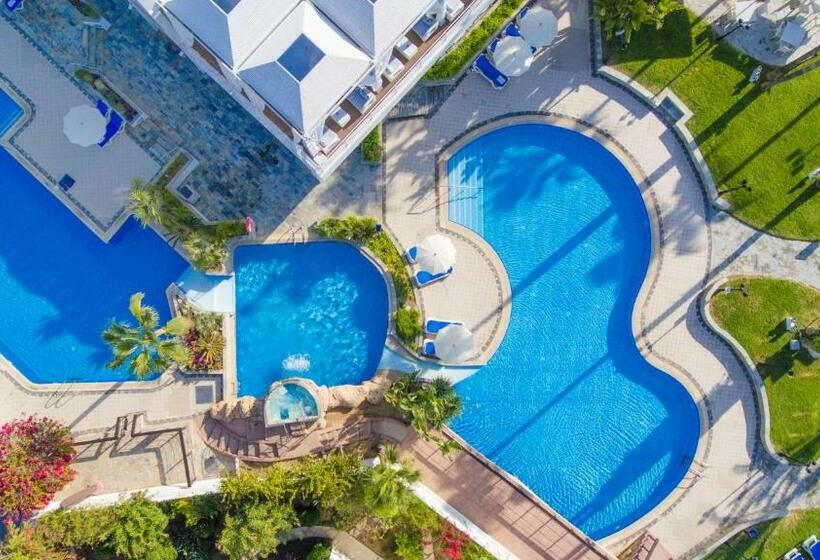 Lordos Beach Hotel & Spa