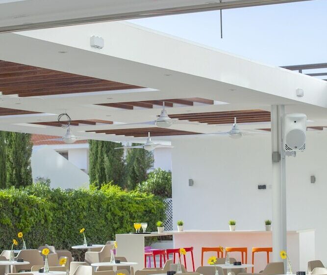 Lordos Beach Hotel & Spa