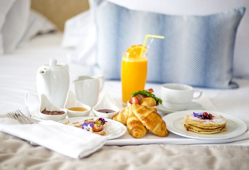 Lordos Beach Hotel & Spa