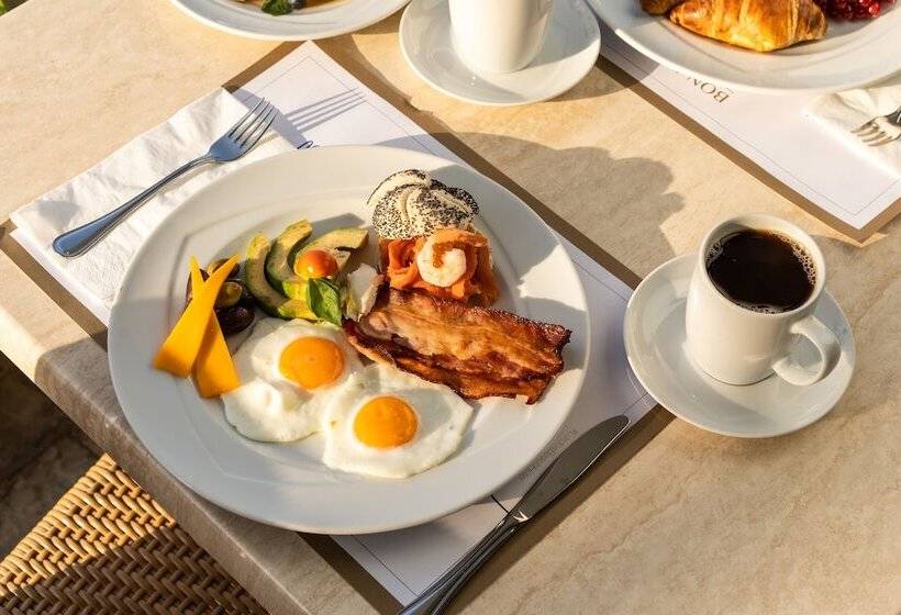 Lordos Beach Hotel & Spa