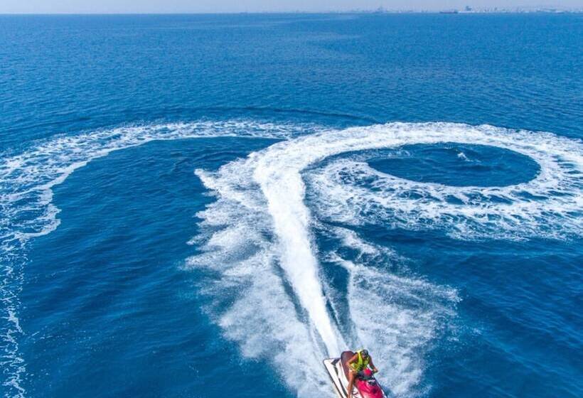 Lordos Beach Hotel & Spa