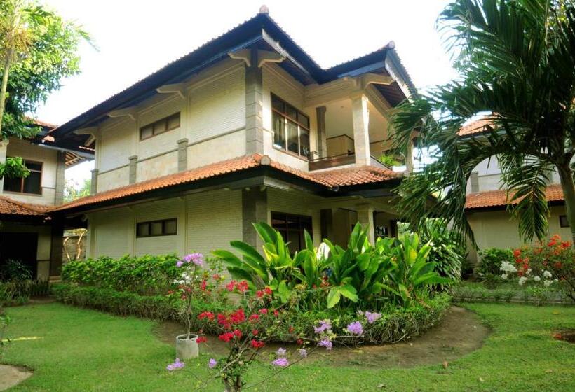 בית מלון כפרי Melasti Beach Resort & Spa Legian