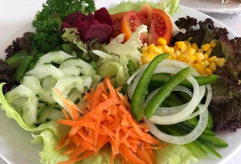 בית מלון כפרי Melasti Beach Resort & Spa Legian