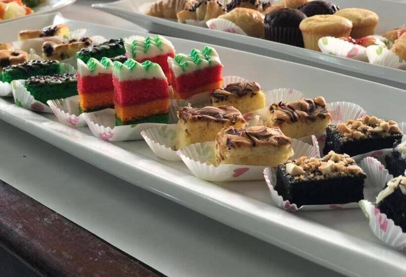 בית מלון כפרי Melasti Beach Resort & Spa Legian