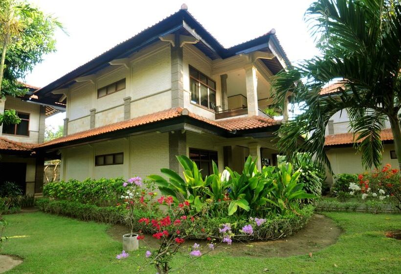 בית מלון כפרי Melasti Beach Resort & Spa Legian