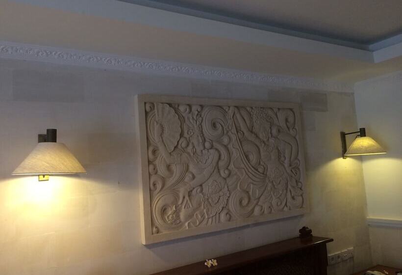 בית מלון כפרי Melasti Beach Resort & Spa Legian