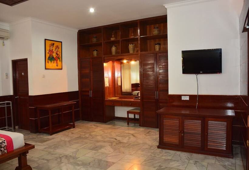 בית מלון כפרי Melasti Beach Resort & Spa Legian